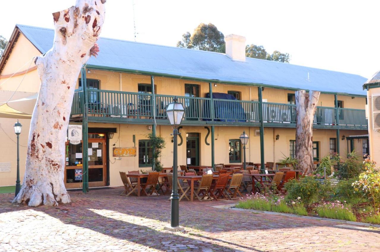 ホテル Settlers House ヨーク エクステリア 写真